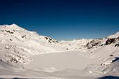 Invernale in vetta al Pizzo Farno (2502 m.) salendo dall'Alpe Corte e dal Passo Laghi Gemelli domenica 14 marzo 2010  - FOTOGALLERY